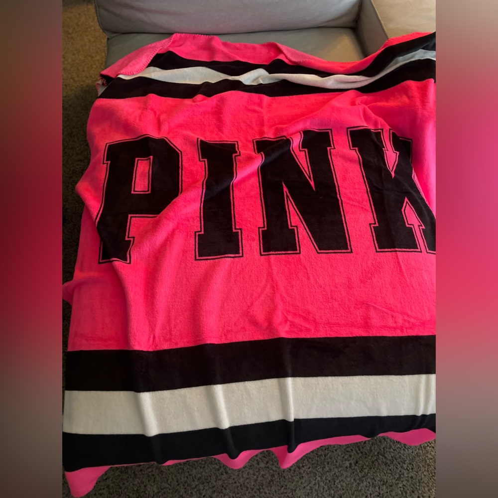 Victoria’s Secret throw